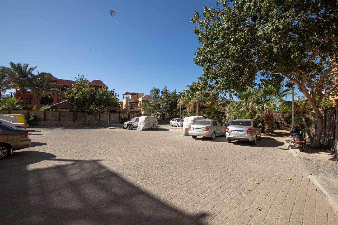 2 Bedroom Condo, With Pool, And Beach & Lagoon Access ฮูร์กาดา ภายนอก รูปภาพ